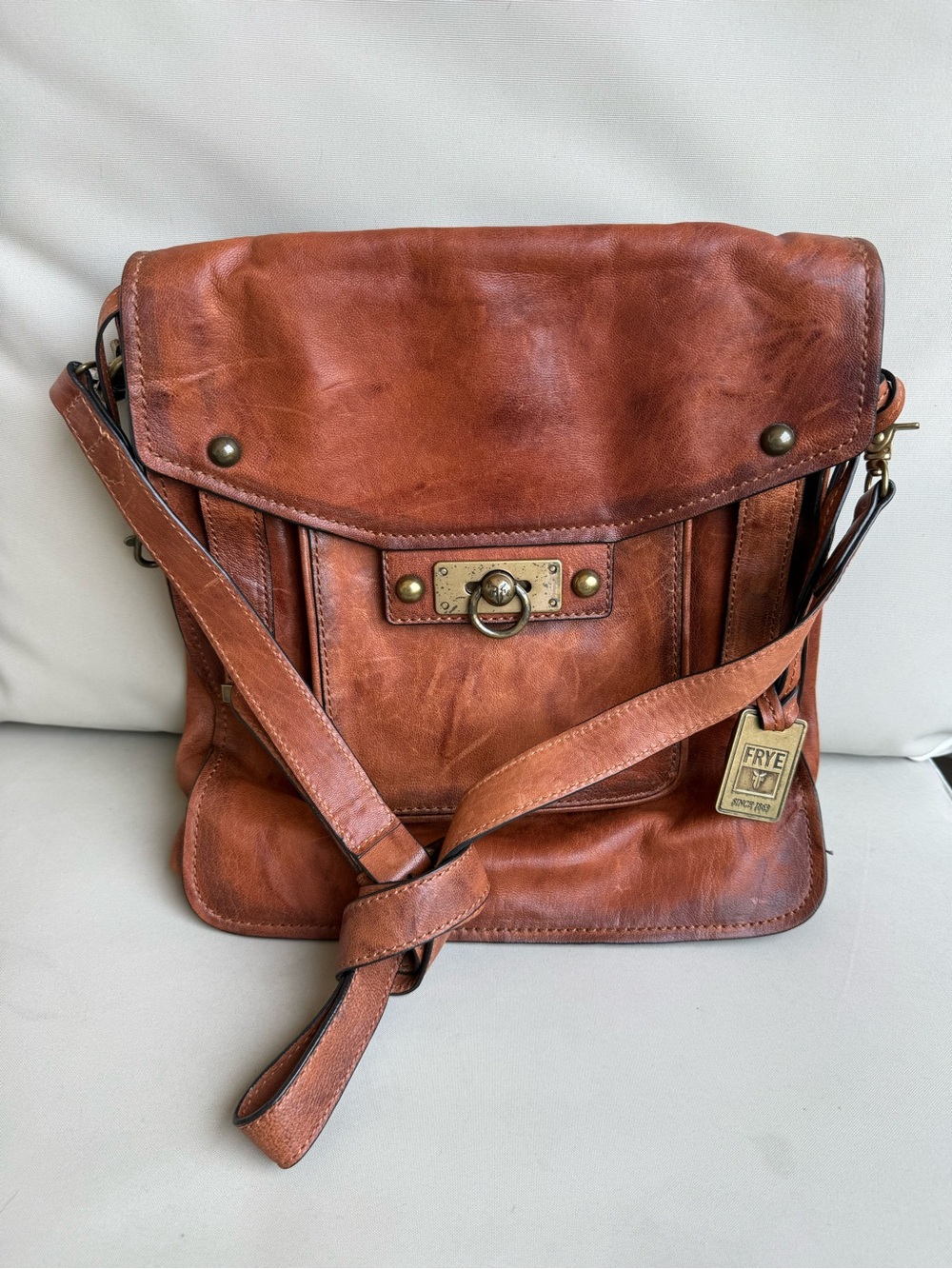 Frye - Cameron Magazine Leather Crossbody Bag - Italian Leather